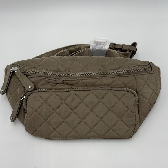 NWOT STRATAH Quilted Crossbody Belt Bag Taupe Adjustable Strap - Picture 1 of 12